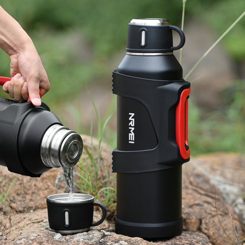 Stainless Steel Insulated Jug  - Outdoor Camping Water Jug avis et prix