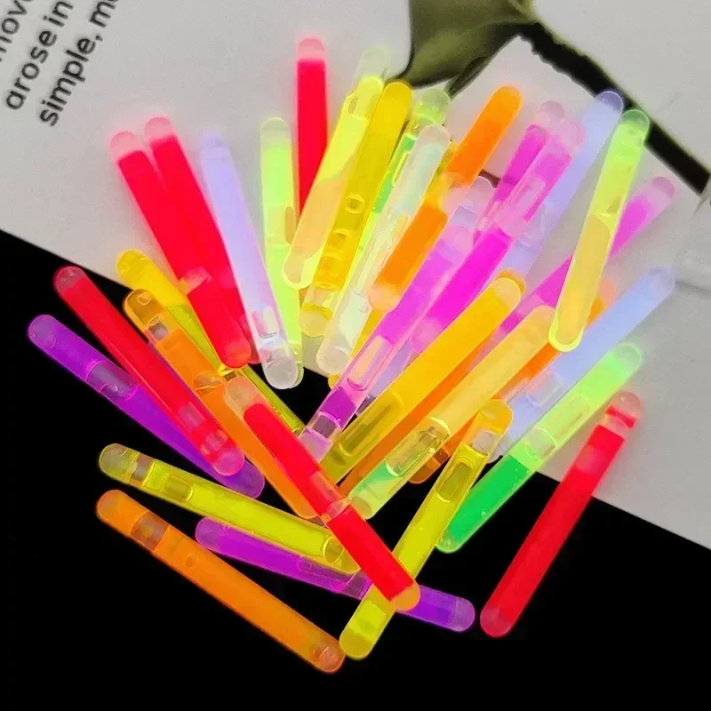10/100x Glowing Sticks Bright  - Glow Sticks Survival avis et prix